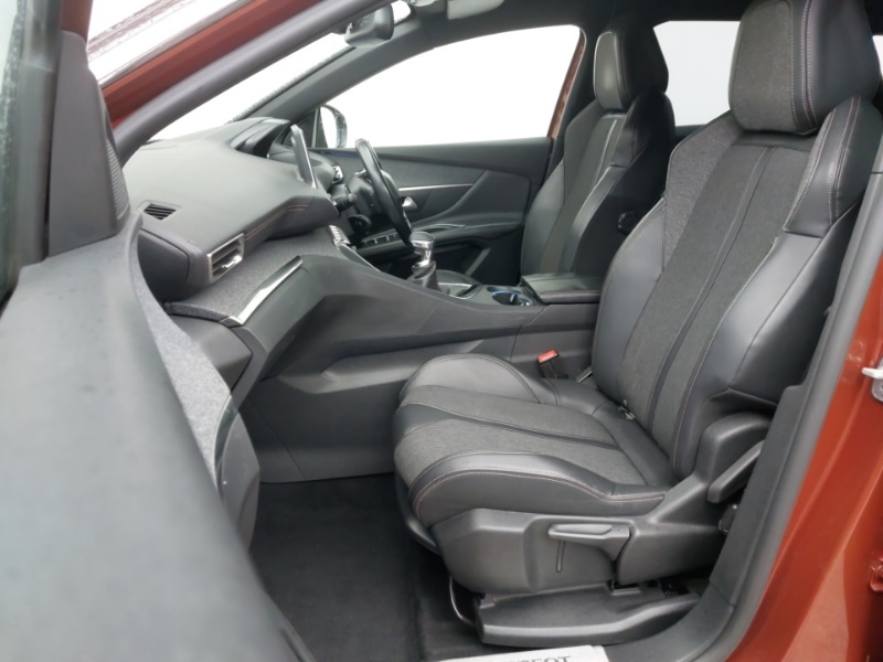 Used Peugeot 3008 2018 for sale - 77189959: Photo 5