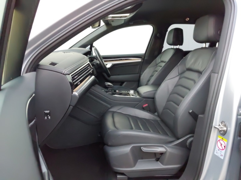 Used Volkswagen Touareg 2019 for sale - 77448341: Photo 5