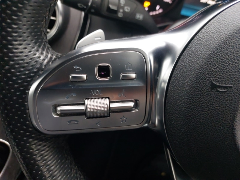 Used Mercedes-Benz GLC 2019 for sale - 77815331: Photo 14