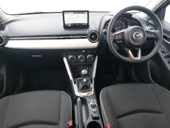 Used Mazda Mazda2 2024 for sale - 76301681: Photo