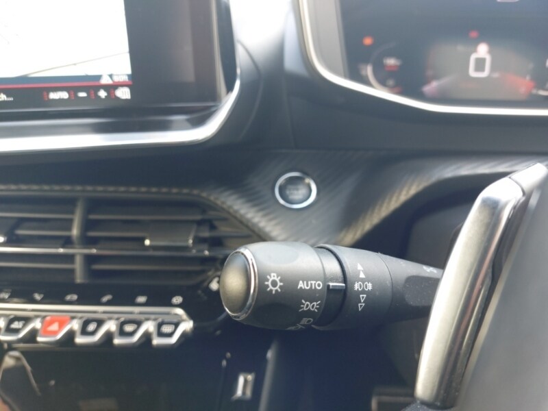 Used Peugeot 2008 2021 for sale - 77933424: Photo 16