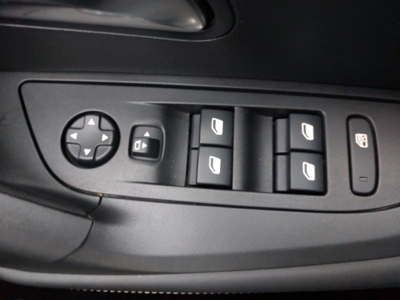 Used Peugeot 2008 2024 for sale - 76893405: Photo 17