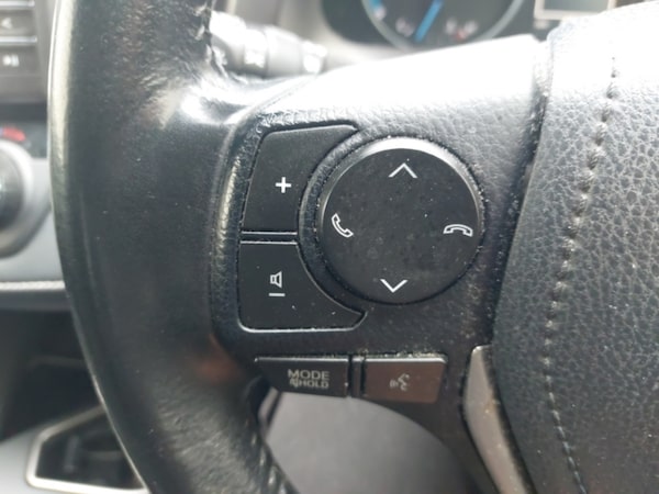 Used Toyota RAV4 2018 for sale - 76311637: Photo 15