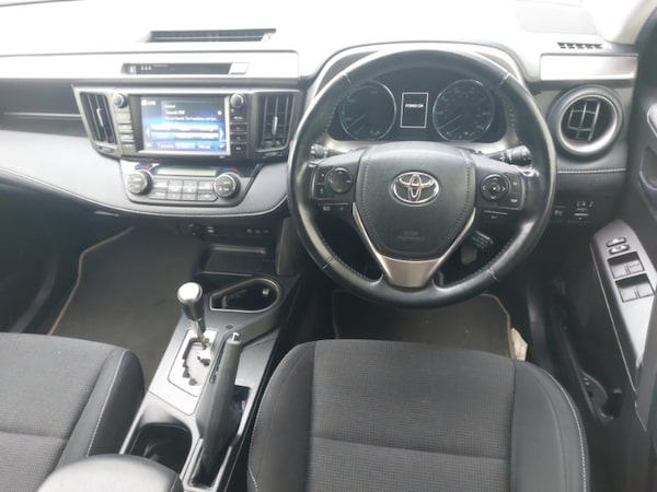 Used Toyota RAV4 2018 for sale - 76311637: Photo 7