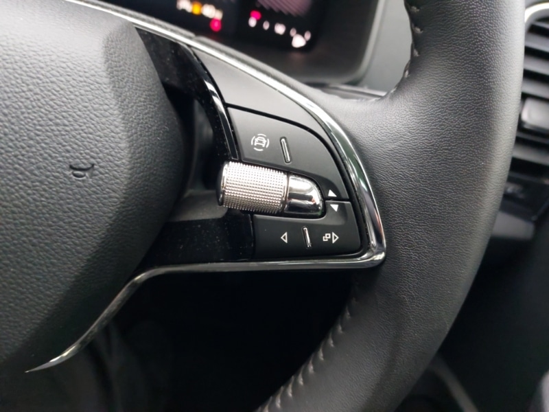 Used Skoda Karoq 2024 for sale - 76983106: Photo 16