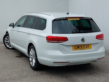 Used Volkswagen Passat 2019 for sale - 78478280: Photo