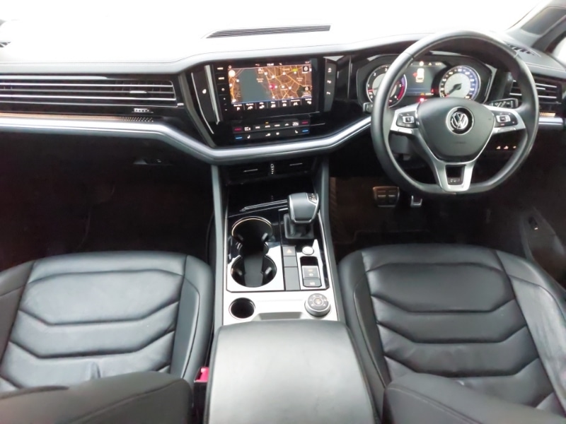 Used Volkswagen Touareg 2019 for sale - 77126041: Photo 2