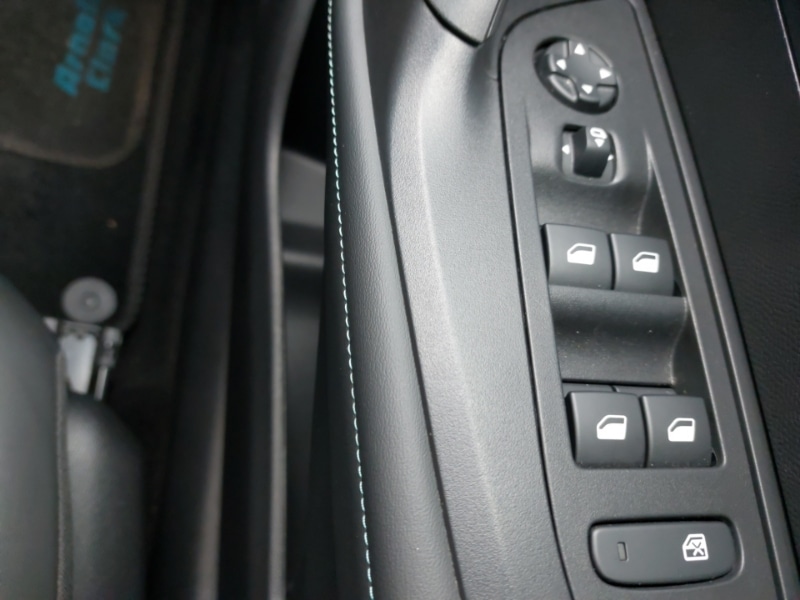 Used Peugeot 2008 2022 for sale - 77093121: Photo 18