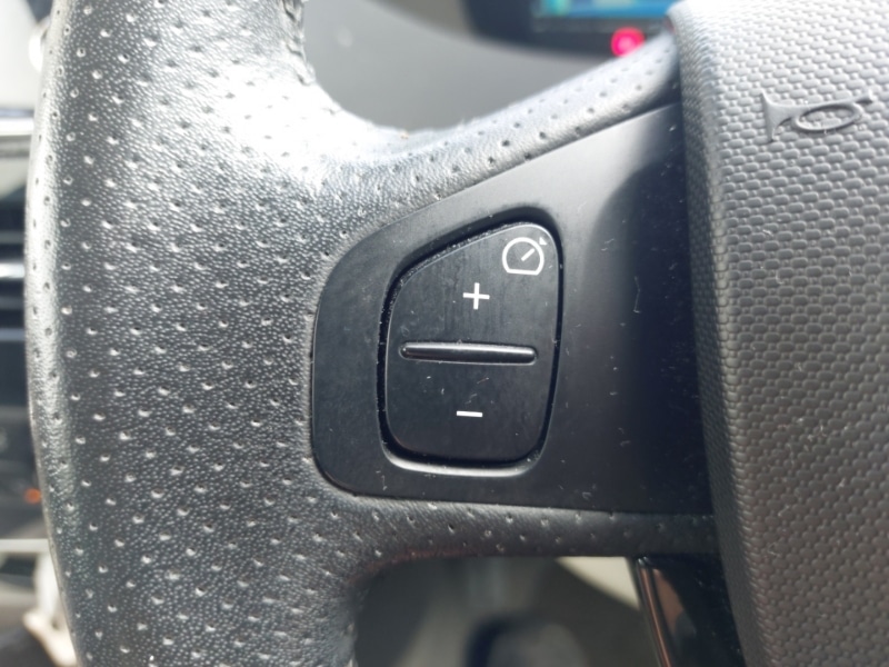 Used Renault Zoe 2017 for sale - 76431567: Photo 15