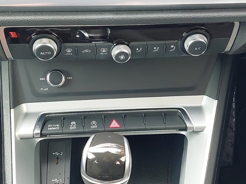 Used Audi Q3 2019 for sale - 78032837: Photo 11