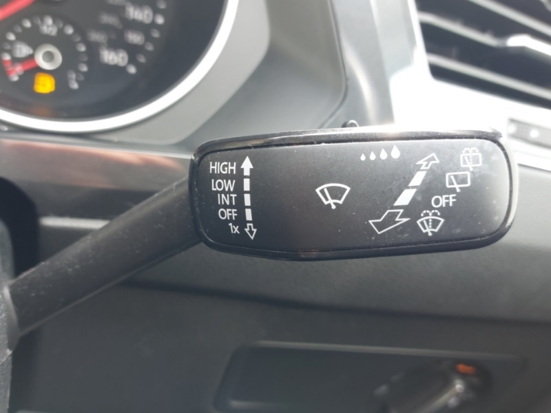 Used Volkswagen Tiguan 2018 for sale - 77922049: Photo 17