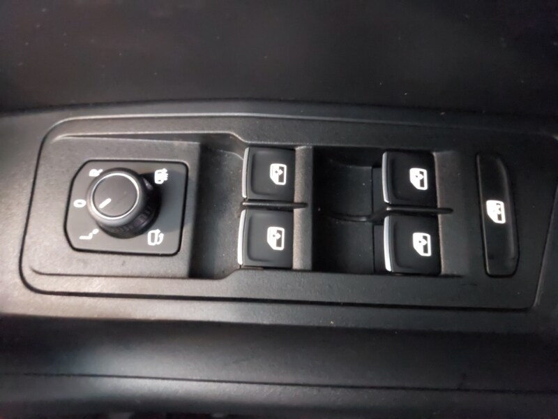 Used Volkswagen T-Roc 2025 for sale - 77085786: Photo 18