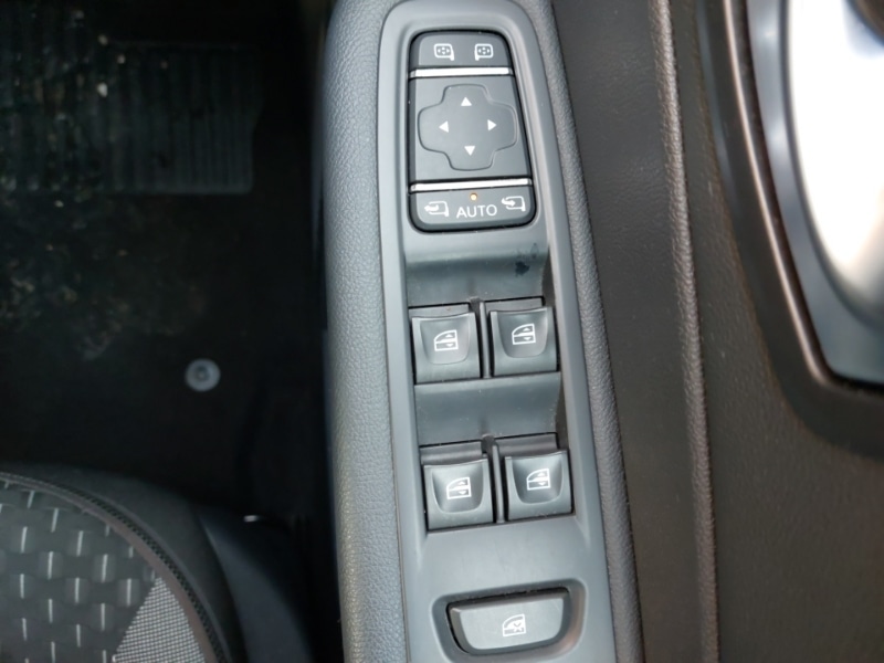 Used Renault Captur 2018 for sale - 77596191: Photo 18