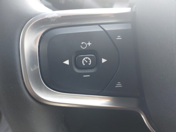 Used Volvo XC40 2024 for sale - 76254568: Photo 14