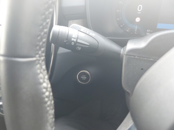 Used Volvo XC40 2024 for sale - 76254568: Photo 16