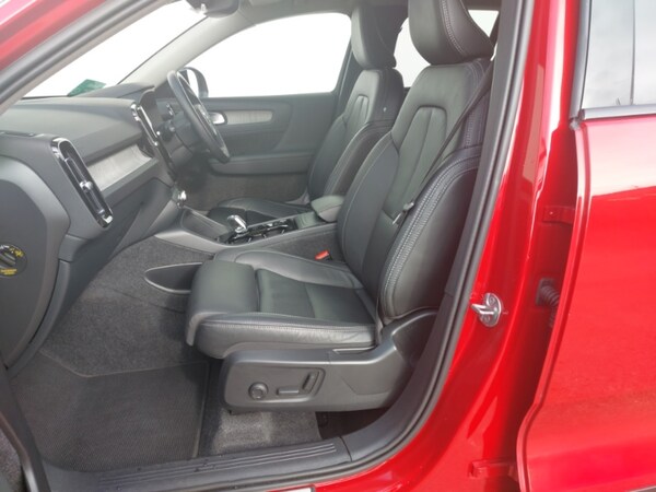 Used Volvo XC40 2024 for sale - 76254568: Photo 5
