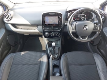 Used Renault Clio 2018 for sale - 79368127: Photo