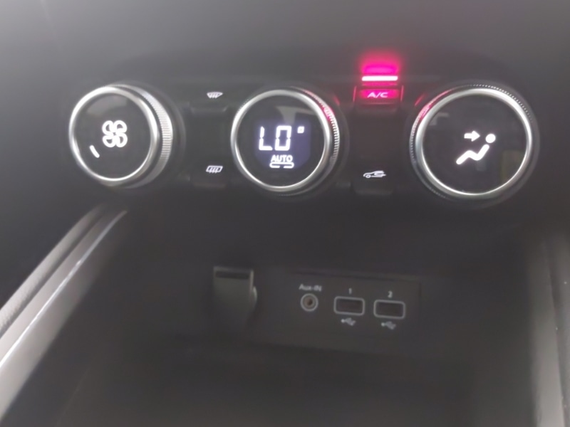 Used Renault Clio 2022 for sale - 75980609: Photo 17