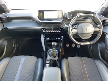 Used Peugeot 2008 2021 for sale - 76651726: Photo