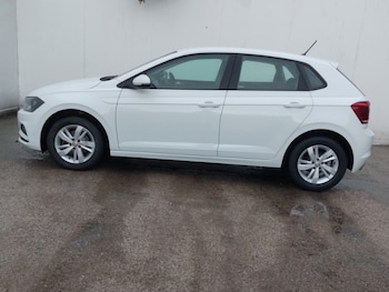 Used Volkswagen Polo 2019 for sale - 79578564: Photo