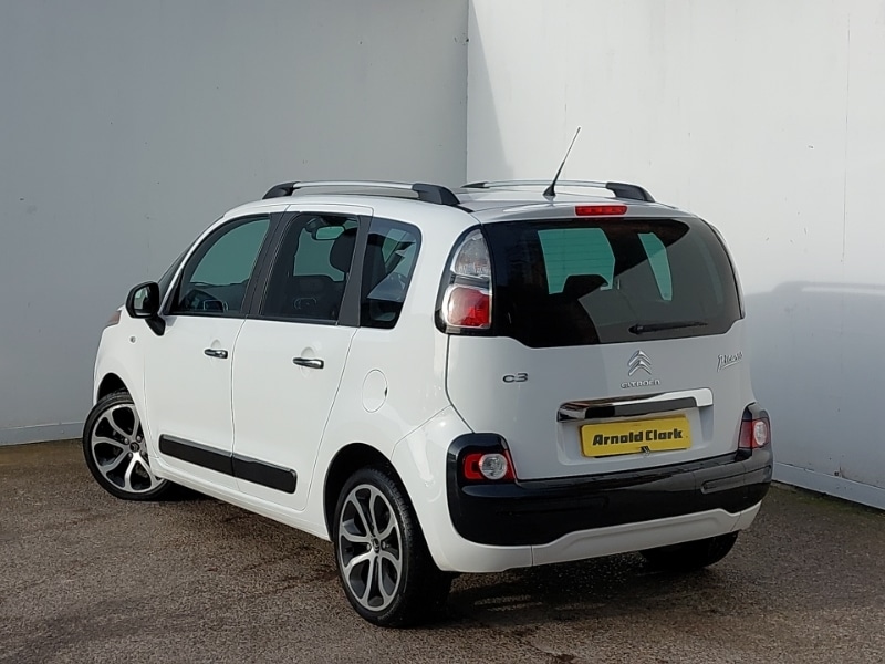 Used Citroen C3 Picasso 2017 for sale - 76879832: Photo 3