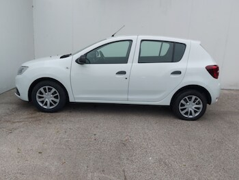 Used Dacia Sandero 2019 for sale - 76459704: Photo