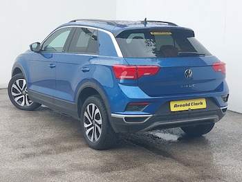 Used Volkswagen T-Roc 2021 for sale - 75345711: Photo