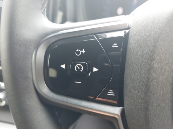 Used Volvo XC60 2024 for sale - 76242255: Photo 15