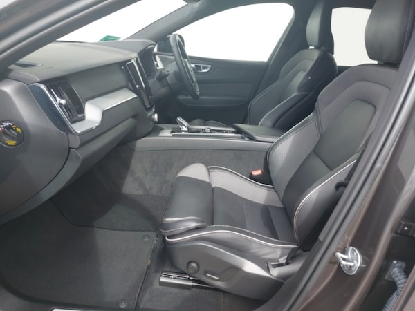 Used Volvo XC60 2024 for sale - 76242255: Photo 5