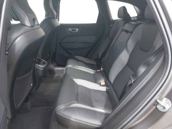 Used Volvo XC60 2024 for sale - 76242255: Photo 6