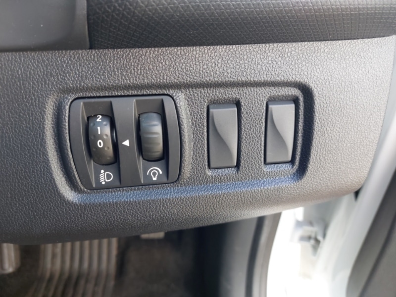 Used Renault Clio 2018 for sale - 77472165: Photo 18