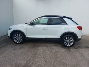 Used Volkswagen T-Roc 2019 for sale - 75808094: Photo