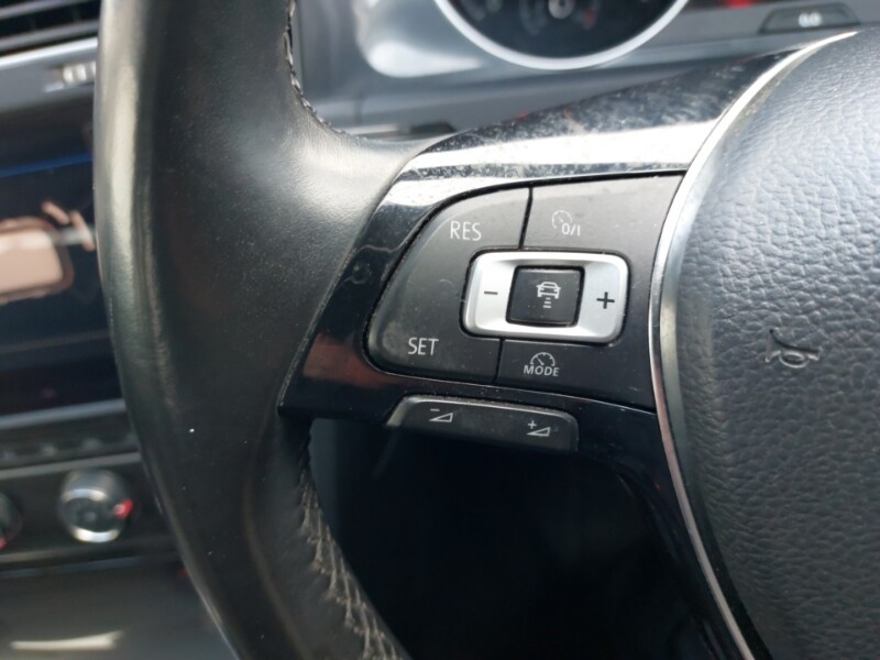 Used Volkswagen Golf 2017 for sale - 77085781: Photo 14