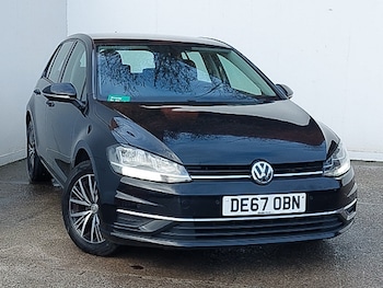 Used Volkswagen Golf 2017 for sale - 77085781: Photo