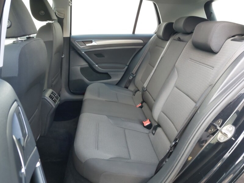 Used Volkswagen Golf 2017 for sale - 77085781: Photo 6