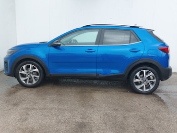 Used Kia Stonic 2023 for sale - 78778005: Photo