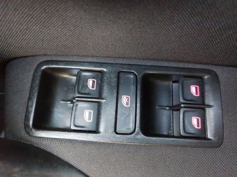 Used Volkswagen Polo 2016 for sale - 76860391: Photo 18