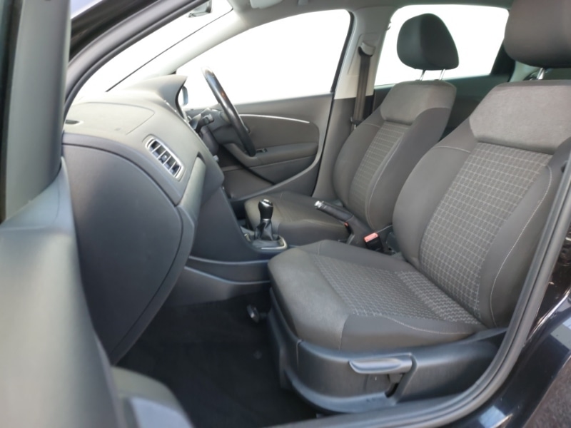 Used Volkswagen Polo 2016 for sale - 76860391: Photo 5