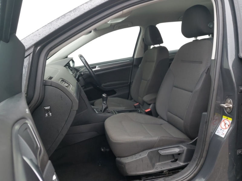 Used Volkswagen Golf 2018 for sale - 77008584: Photo 5