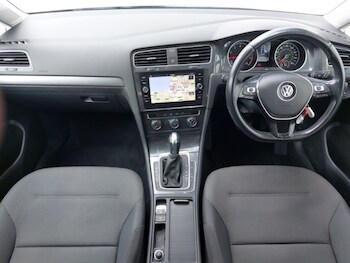 Used Volkswagen Golf 2019 for sale - 78865598: Photo