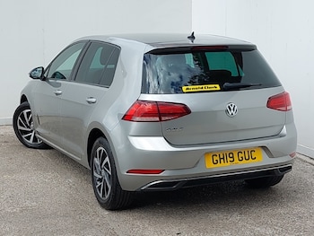 Used Volkswagen Golf 2019 for sale - 78865598: Photo