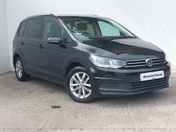 Used Volkswagen Touran 2019 for sale - 75595171: Photo