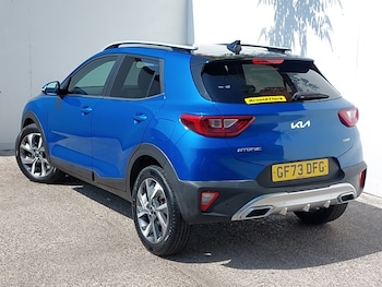 Used Kia Stonic 2023 for sale - 79493195: Photo