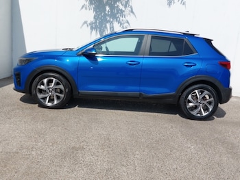 Used Kia Stonic 2023 for sale - 79493195: Photo