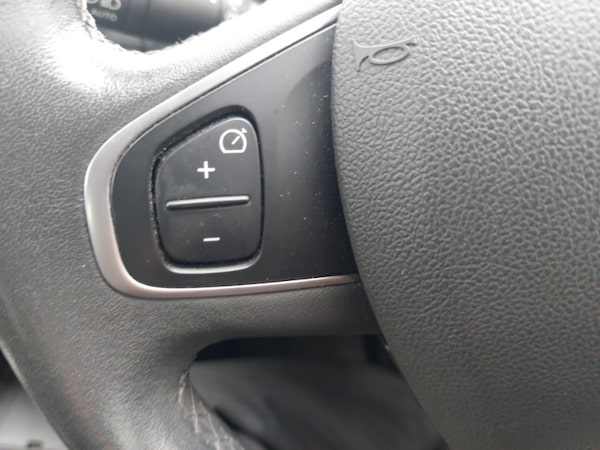 Used Renault Clio 2017 for sale - 76289282: Photo 13