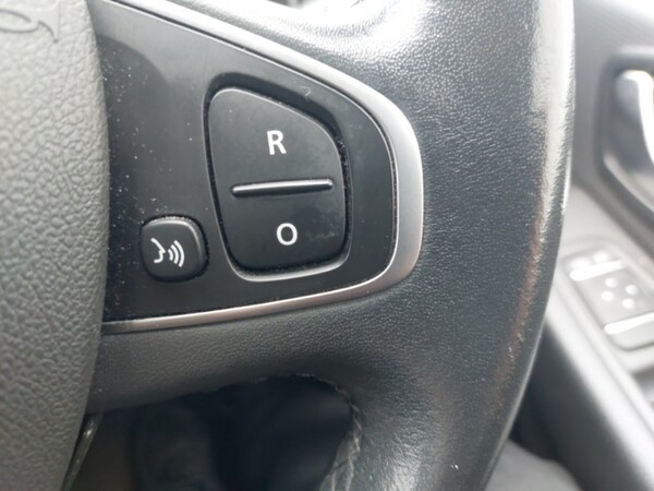 Used Renault Clio 2017 for sale - 76289282: Photo 14