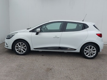 Used Renault Clio 2017 for sale - 76289282: Photo