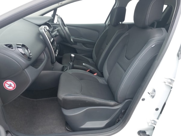 Used Renault Clio 2017 for sale - 76289282: Photo 5