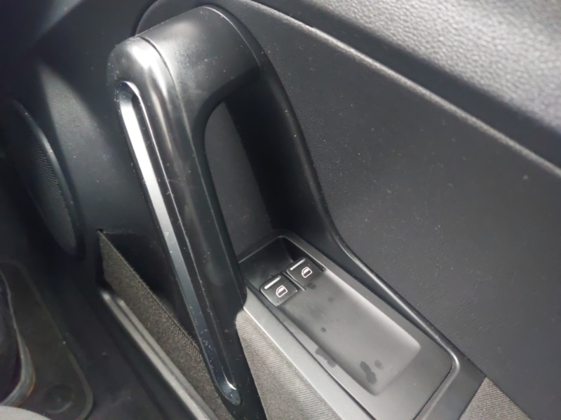 Used Volkswagen Beetle 2017 for sale - 78178961: Photo 18