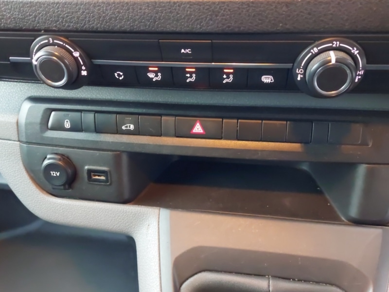 Used Vauxhall Vivaro 2019 for sale - 77129992: Photo 11